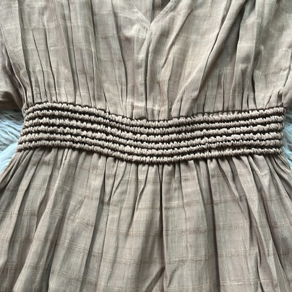 4/$24 NWT Mustard Seed 'Latte' pleated ruched tiered v-neck 3/4 sleeve dress szS - Picture 4 of 11